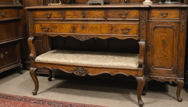 Quelles techniques pour rénover un meuble ancien sans produits chimiques ?