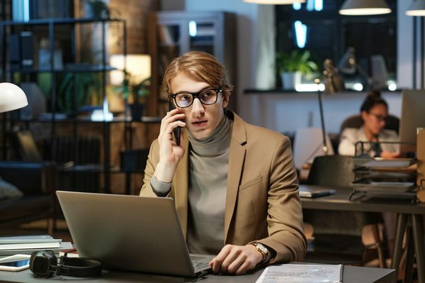 Devenir manager internationaux : le guide pour choisir l'école par excellence